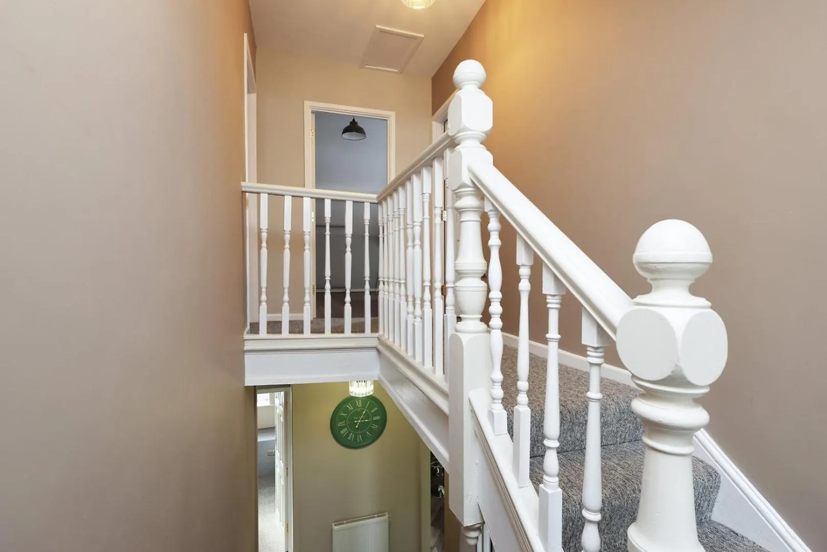 Modern Comfort 4 Bedrooms And Great Location Cardiff