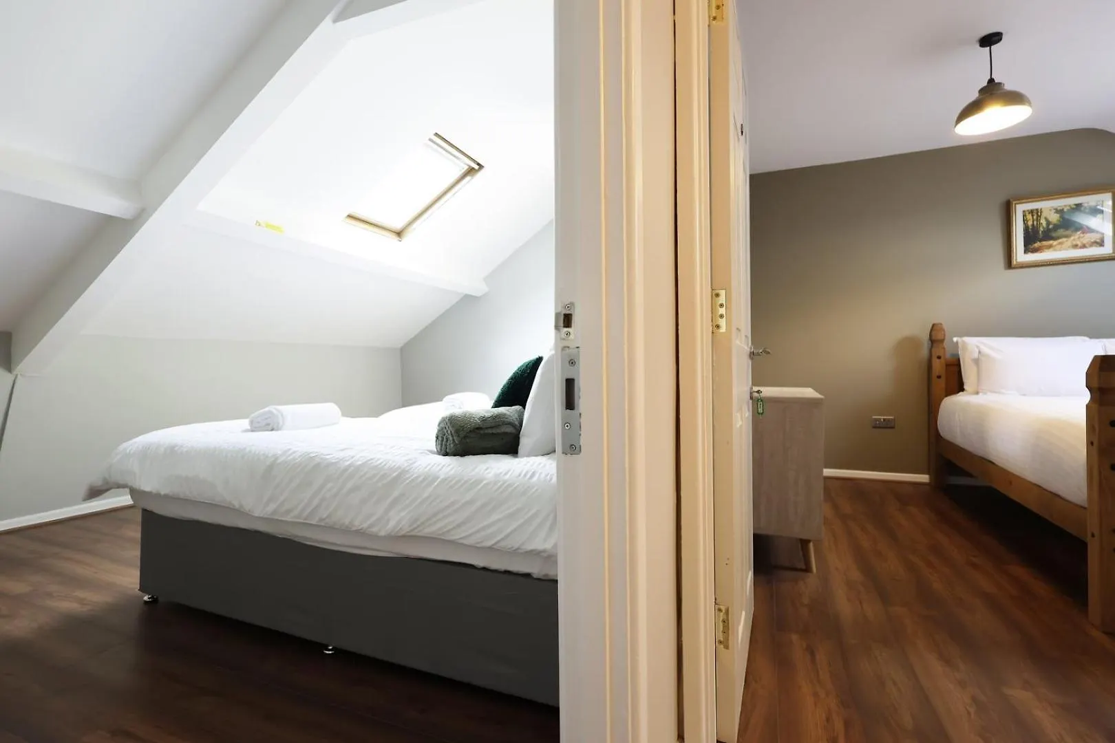 Modern Comfort 4 Bedrooms And Great Location Cardiff
