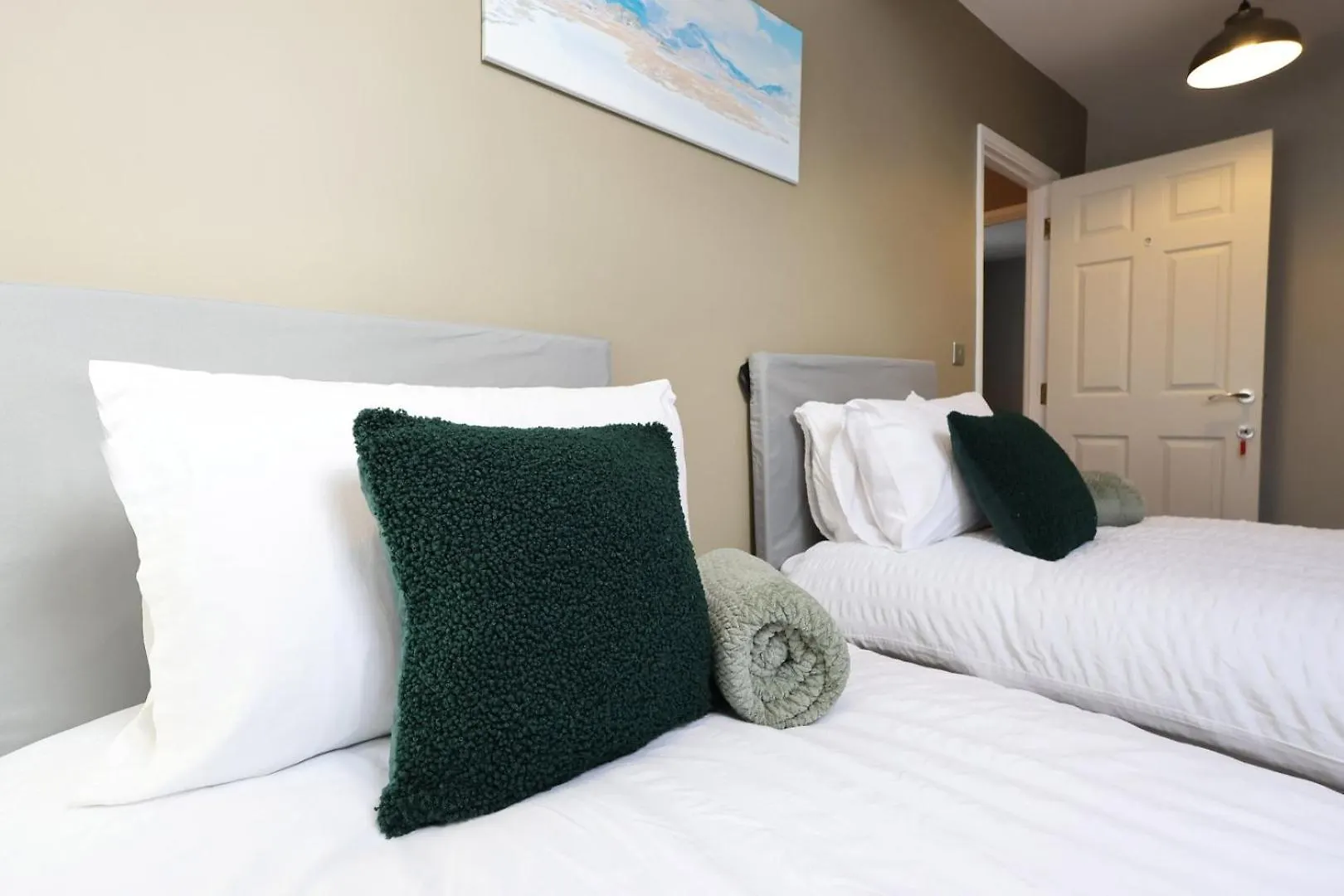 Appartamento Modern Comfort 4 Bedrooms And Great Location Cardiff Regno Unito